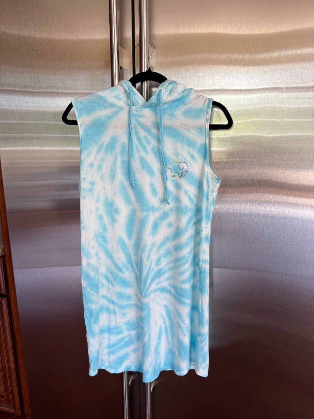 IVORY ELLA TIE DYE BEACH COVER UP, SIZE MEDIUM